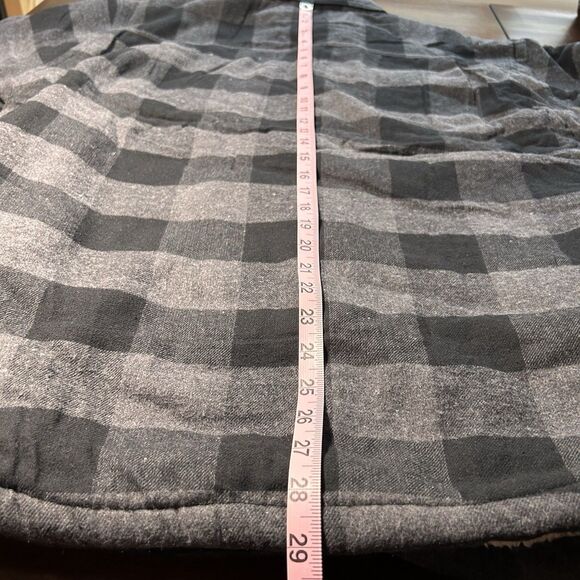Silver Jeans Co Men’s XL Sherpa Lined Flannel Jacket Black Gray Plaid Snap Front - Picture 8 of 8